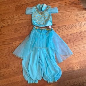 Disney Jasmine costume size 5/6 EUC!